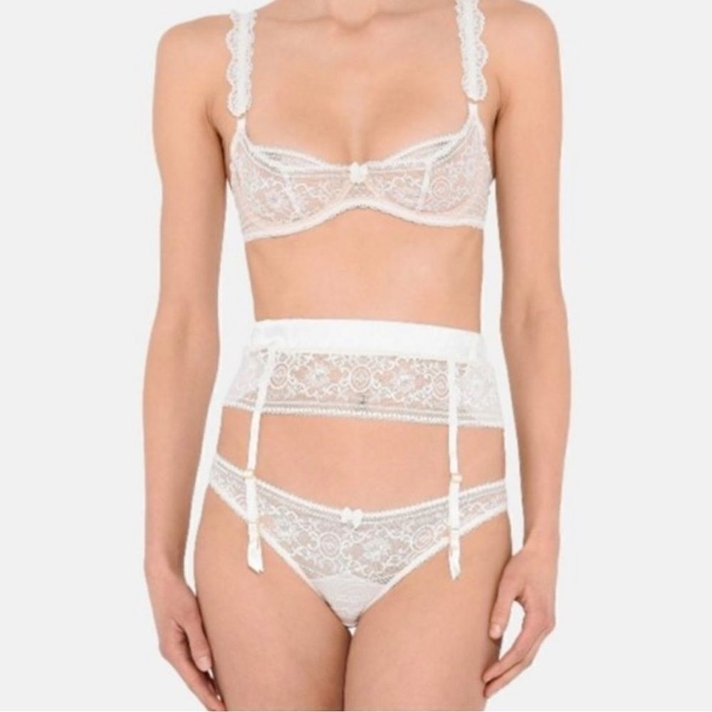 Stella McCartney Ophelia Whistling Garter Belt- vanilla ice - NEW- lace